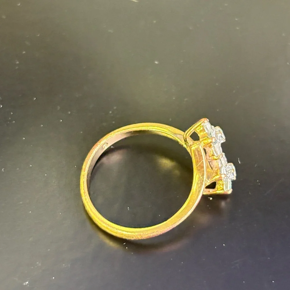 Avon Gold-Tone Double Floral Cluster Ring with Clear Stones size 6